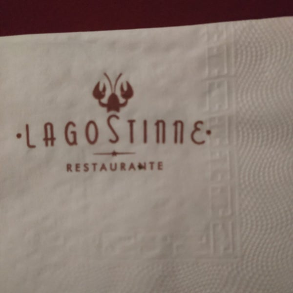 รูปภาพถ่ายที่ Restaurante Lagostinne โดย Crixt O. เมื่อ 12/3/2018