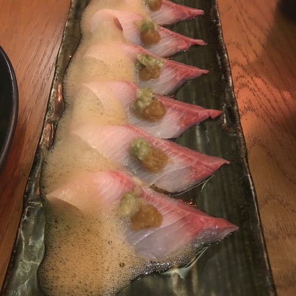 Foto diambil di Kiru Restaurant oleh Jiji S. pada 10/30/2018