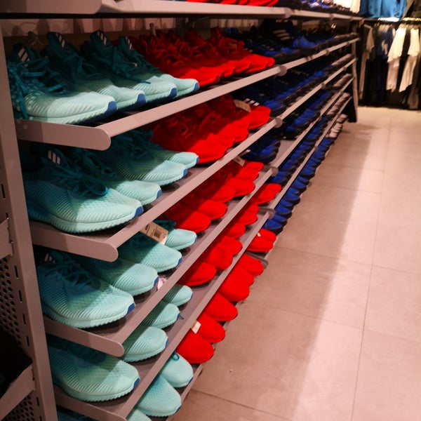 adidas salwa road