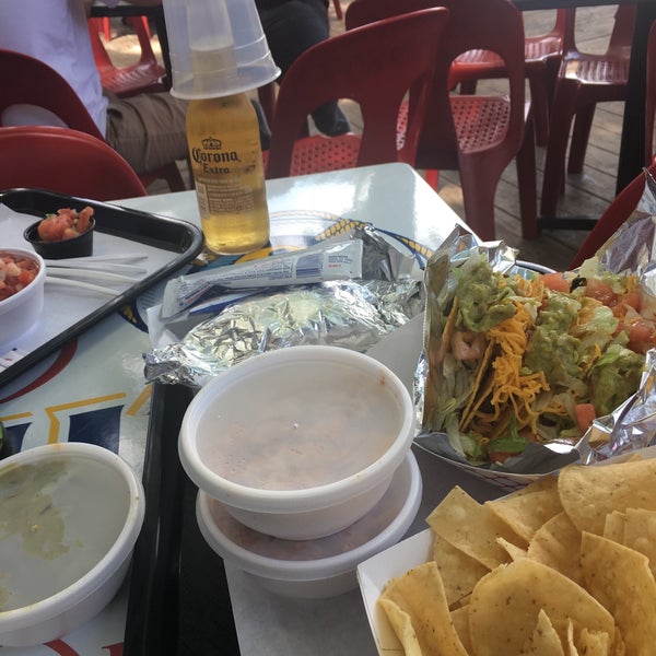 5/26/2017 tarihinde K D.ziyaretçi tarafından San Antonio Taco Co.'de çekilen fotoğraf