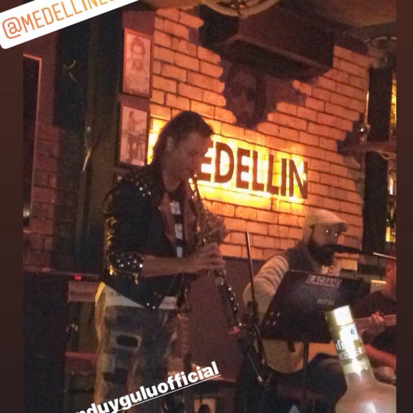 Foto diambil di Medellin Lounge Bar oleh ❣️💛💙dilekk pada 3/12/2020