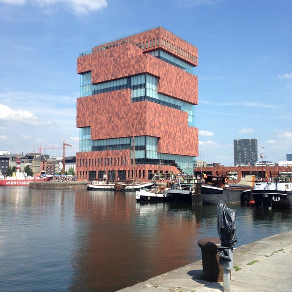 7/24/2016 tarihinde Sofie D.ziyaretçi tarafından MAS / Museum aan de Stroom'de çekilen fotoğraf