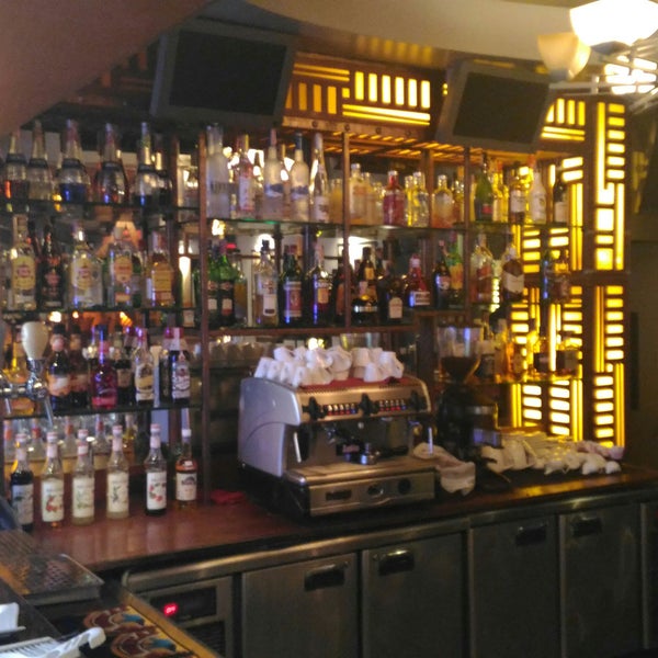 Area bar inside