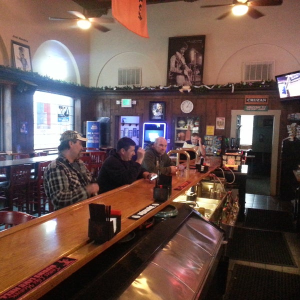 Stats Bar & Grill Lebanon, IN