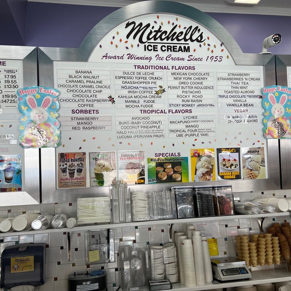 รูปภาพถ่ายที่ Mitchell&#39;s Ice Cream โดย Scott M. เมื่อ 3/27/2023