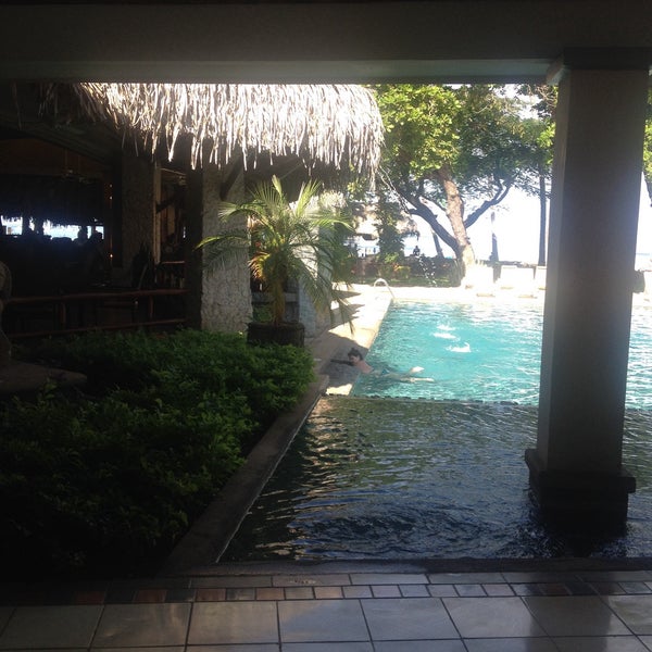 รูปภาพถ่ายที่ Tamarindo Diria Beach Resort โดย Esteban G. เมื่อ 11/2/2015