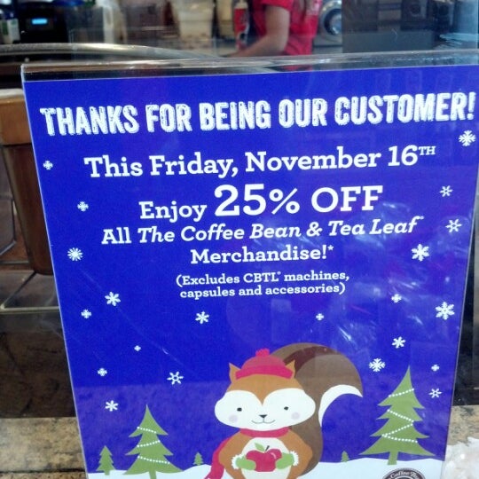 Photo taken at The Coffee Bean &amp; Tea Leaf by Robert T. on 11/14/2012