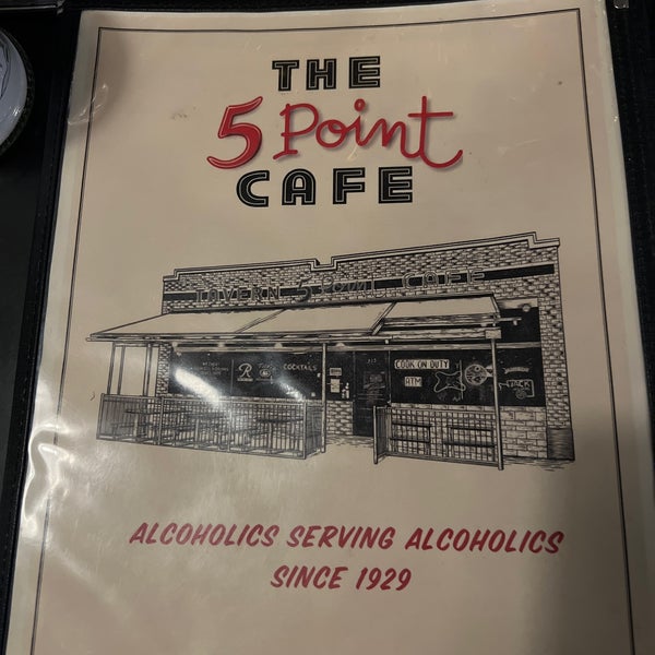 5/2/2023 tarihinde Devender K.ziyaretçi tarafından The 5 Point Cafe'de çekilen fotoğraf
