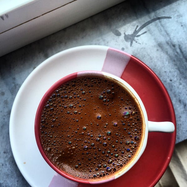 8/14/2015 tarihinde Cem U.ziyaretçi tarafından Dair&#39;e Cafe'de çekilen fotoğraf