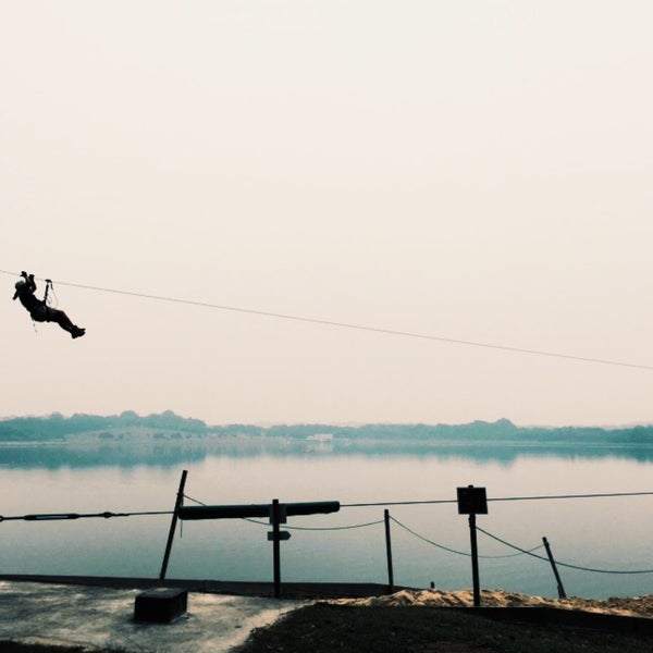 Снимок сделан в Forest Adventure (Bedok Reservoir Park) пользователем Myat Phyo T. 9/10/2015