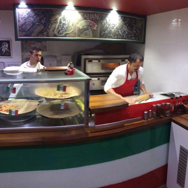 Rotto Pizzeria Yenikapı Sok. Kaleiçi Girişi