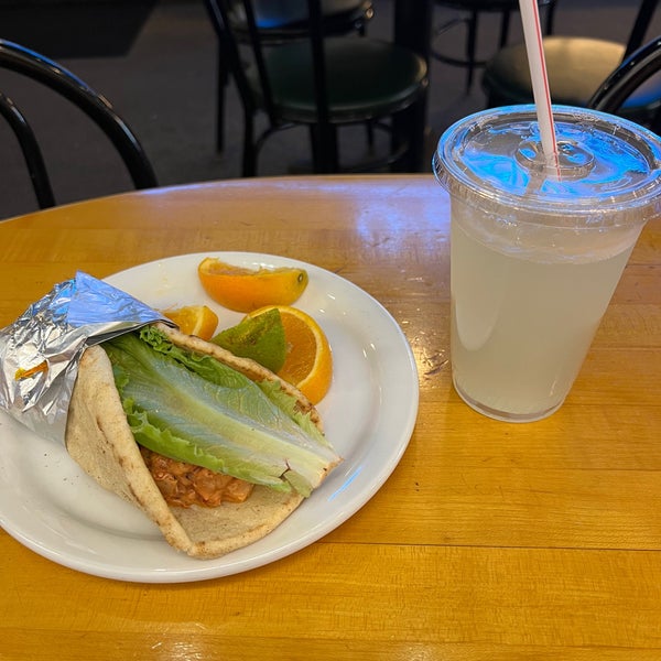 Roast & Toast Café in Petoskey