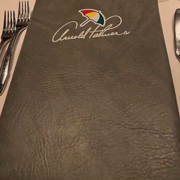 Photo taken at Arnold Palmer&#39;s Restaurant by Laura F. on 12/25/2021