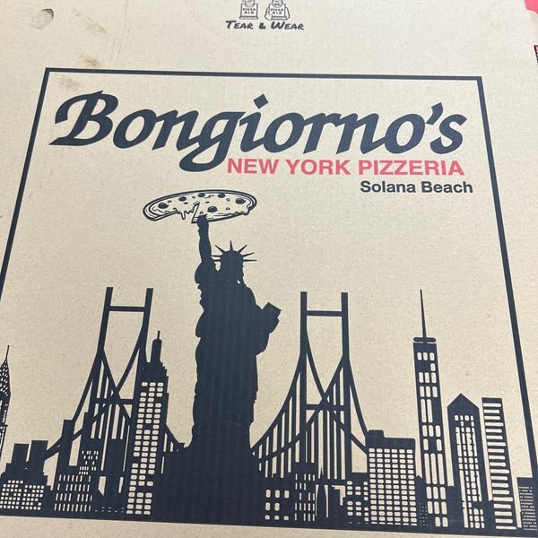 Photo taken at Bongiorno&#39;s New York Pizzeria by Laura F. on 5/16/2022