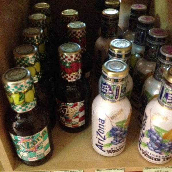 Little Britain Grocery Store in Lyon