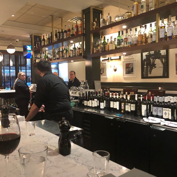 Papa Razzi Trattoria & Bar - 10 tips from 1005 visitors