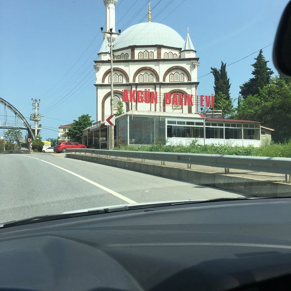 Photo taken at Akgün Balık Evi by 💕Erol 💕💤🎄⛈☔️ on 5/14/2017