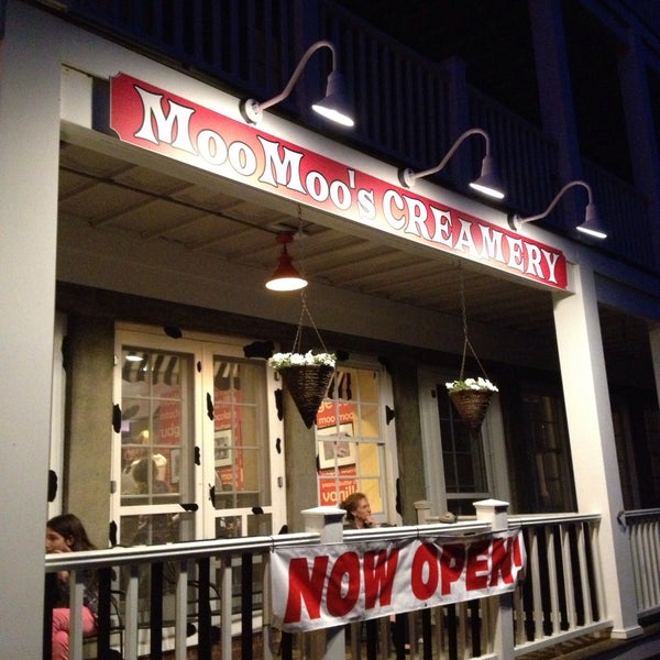 5/10/2013 tarihinde Ray F.ziyaretçi tarafından Moo Moo&#39;s Creamery'de çekilen fotoğraf