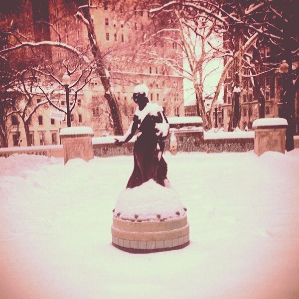 2/14/2014にBrandon G.がAKA Rittenhouse Squareで撮った写真