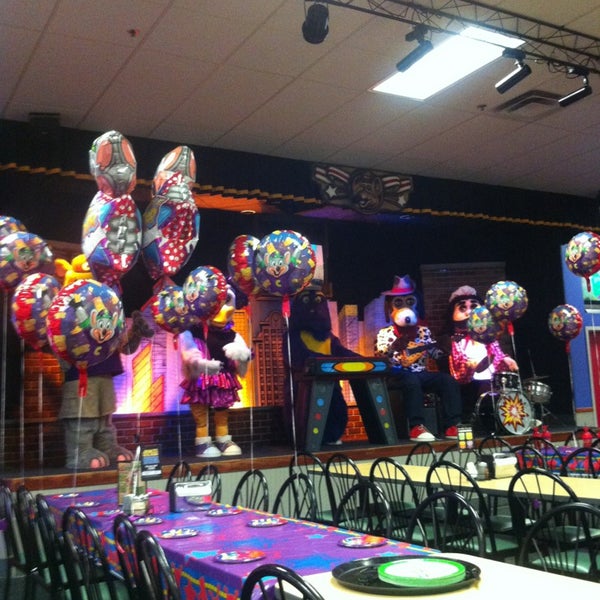 Chuck E. Cheese North Bergen'de Oyun Salonu