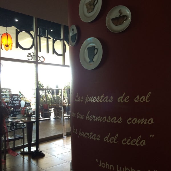 1/8/2016 tarihinde Ricardo J.ziyaretçi tarafından Seratta Café'de çekilen fotoğraf