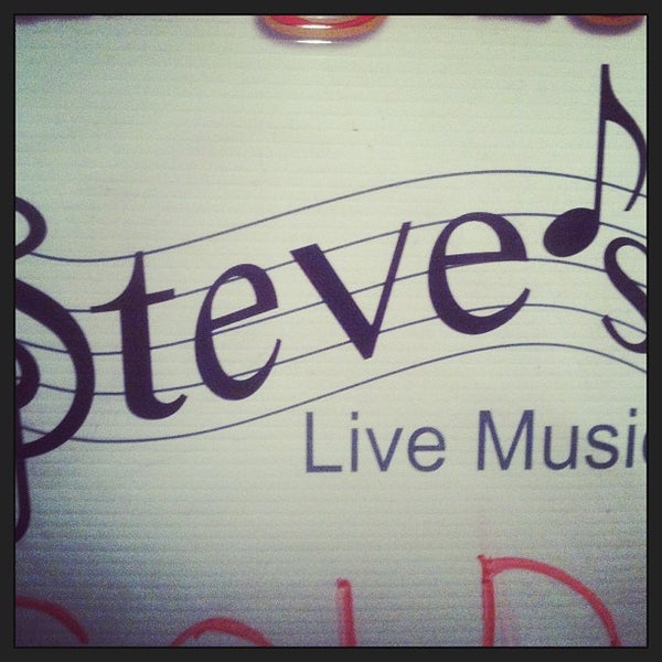 Foto diambil di Steve&#39;s Live Music oleh Wesley C. pada 1/29/2013