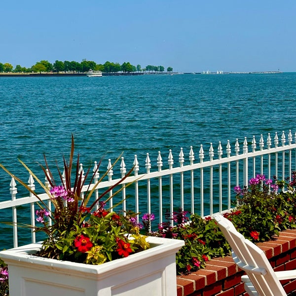Milwaukee Lakefront Waterfront in Lake Park