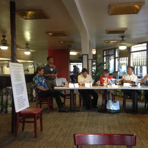 7/24/2014 tarihinde Jodi U.ziyaretçi tarafından Pagoda Floating Restaurant &amp; Catering'de çekilen fotoğraf