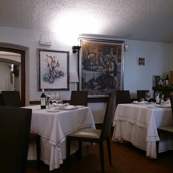 Photo taken at Restaurante Casa Lucio by Victor G. on 10/4/2013
