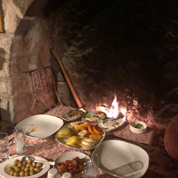 12/10/2019 tarihinde Berkay A.ziyaretçi tarafından Safir Konak Hotel &amp; Restaurant'de çekilen fotoğraf