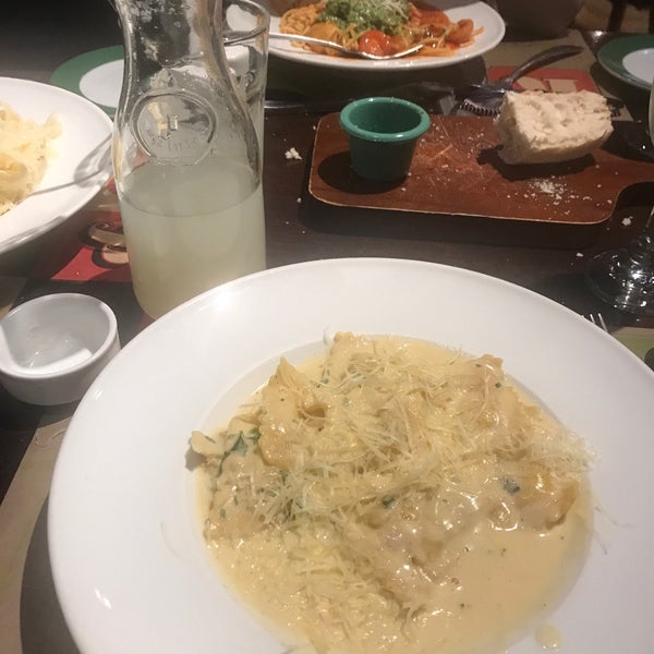 รูปภาพถ่ายที่ Trattoria Rita โดย Ivan P. เมื่อ 6/25/2018