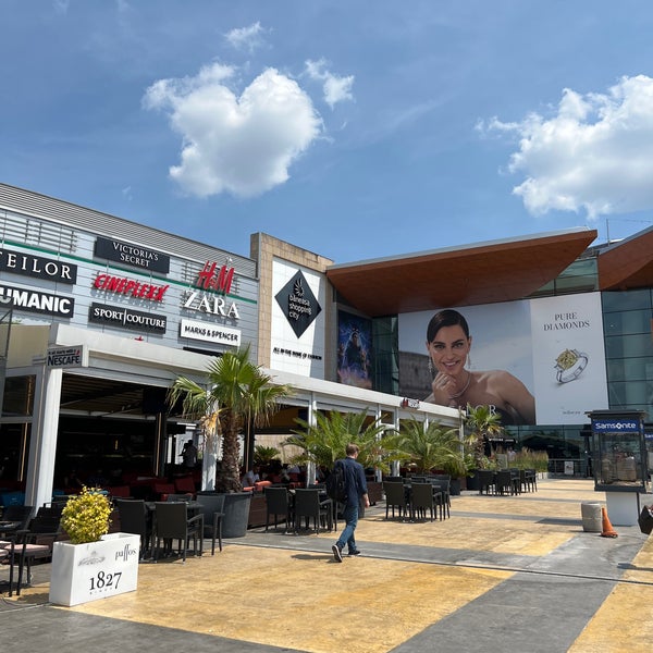 Das Foto wurde bei Băneasa Shopping City von nvrafi am 6/5/2022 aufgenommen