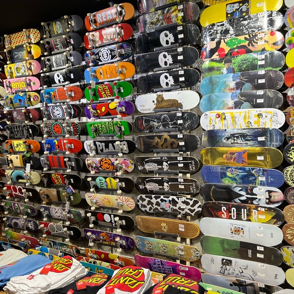 Fotos en Independent Outlet Skateboards Amsterdam Tienda de ropa