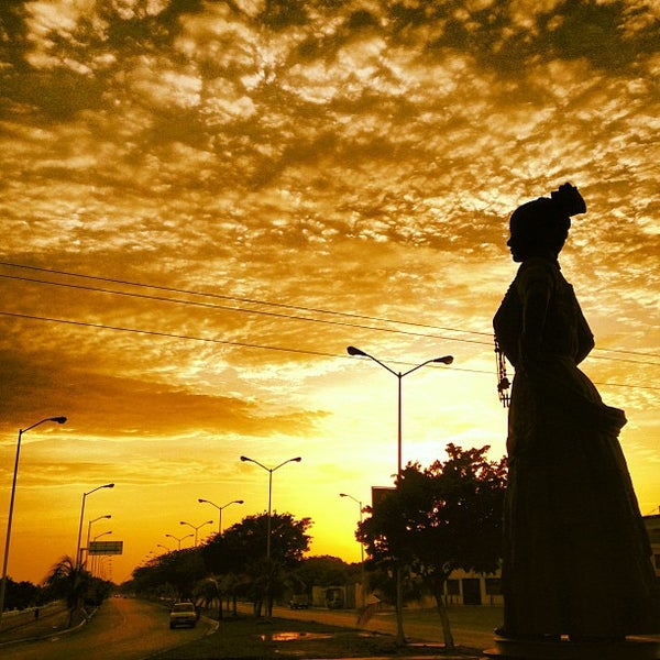 Monumento a la Mujer Campechana Sitio histórico y protegido en Campeche