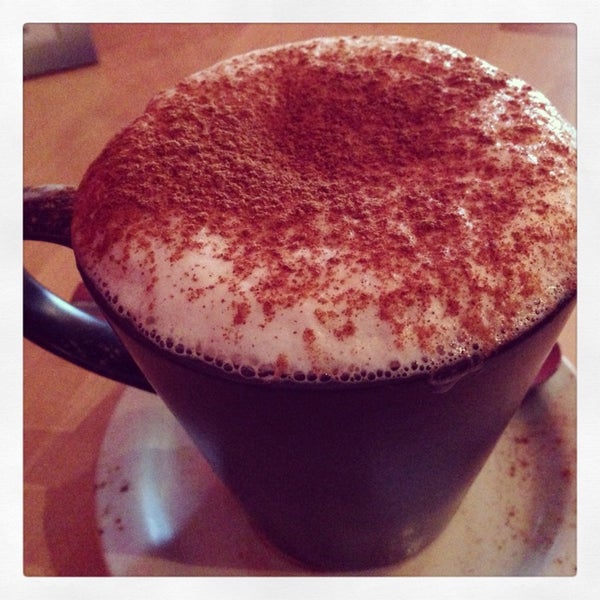 9/22/2013 tarihinde Laurence R.ziyaretçi tarafından Moloko The Art of Crepe and Coffee'de çekilen fotoğraf