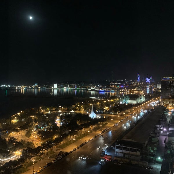 รูปภาพถ่ายที่ JW Marriott Absheron Baku โดย MEHMET B. เมื่อ 9/16/2021