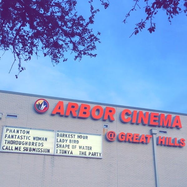 Regal Arbor Great Hills Movie Theater in Austin