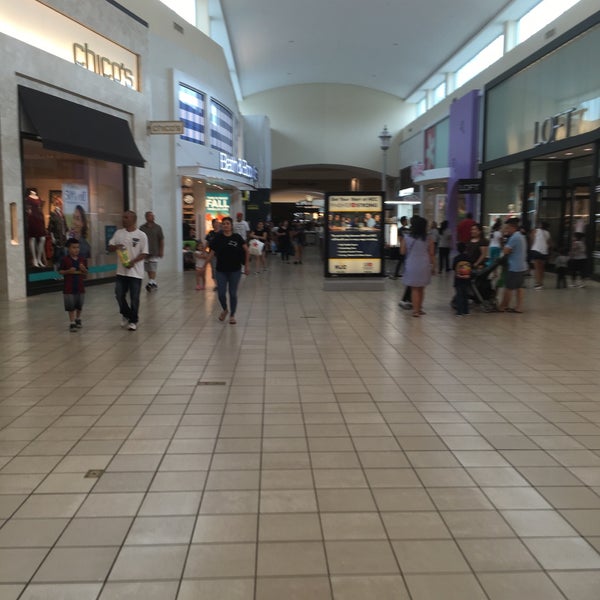 9/3/2018 tarihinde Jessica J.ziyaretçi tarafından Memorial City Mall'de çekilen fotoğraf