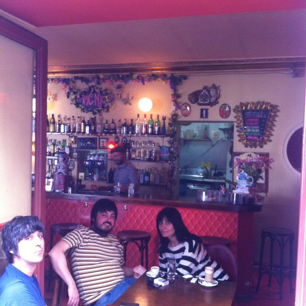 4/14/2013 tarihinde Adrián L.ziyaretçi tarafından Bar Picnic'de çekilen fotoğraf