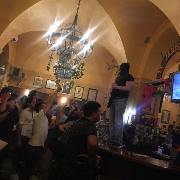 Photo taken at Finnegan&#39;s Irish Pub by Jale K. on 6/2/2019