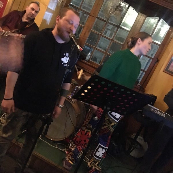 Photo taken at Finnegan&#39;s Irish Pub by Jale K. on 3/6/2019