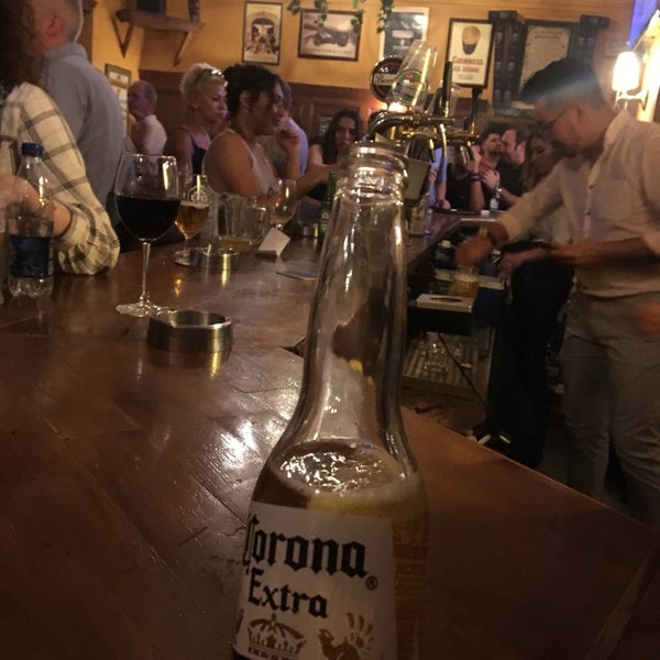 Photo taken at Finnegan&#39;s Irish Pub by Jale K. on 7/14/2019