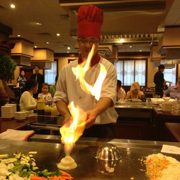 Photo taken at Sakura Japanese Steak, Seafood House &amp; Sushi Bar by Bengi G. on 7/4/2013