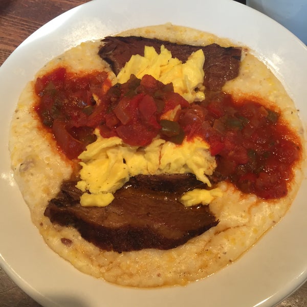 Brunch is very popular; lines can be up to an hour! Try the brisket and grits, very tender beef and delicious creole sauce.
