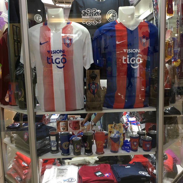 Foto tomada en San Lorenzo Shopping  por Jeremías C. el 5/12/2017