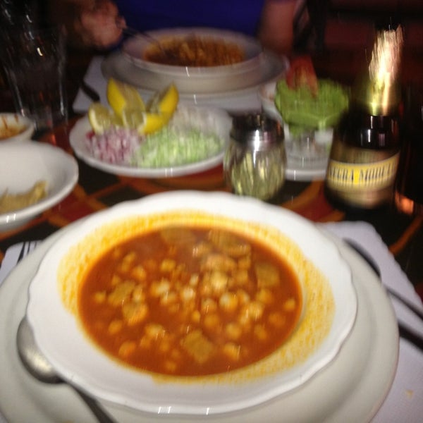 Foto scattata a Manuel&#39;s Mexican Restaurant da Ned H. il 5/27/2013