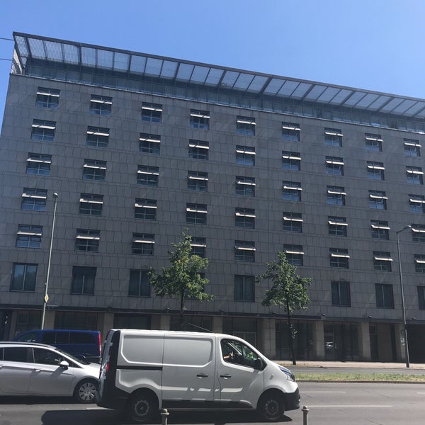 Das Foto wurde bei Hotel Berlin, Berlin von Moudar Z. am 7/26/2018 aufgenommen