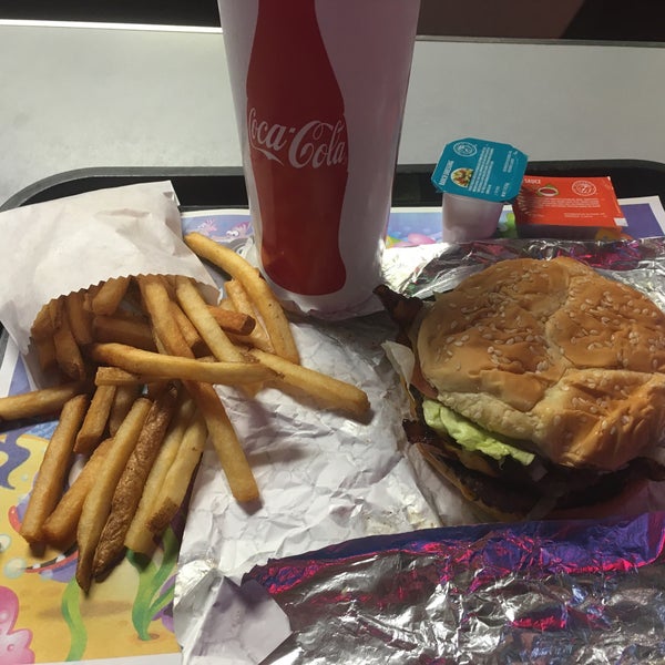 Mikie's - Everett, WA