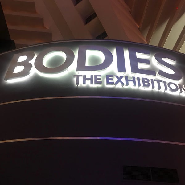 Photo taken at BODIES...The Exhibition by Diem N. on 12/18/2017