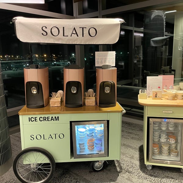 Delta Sky Club Airport Lounge in Kansas City